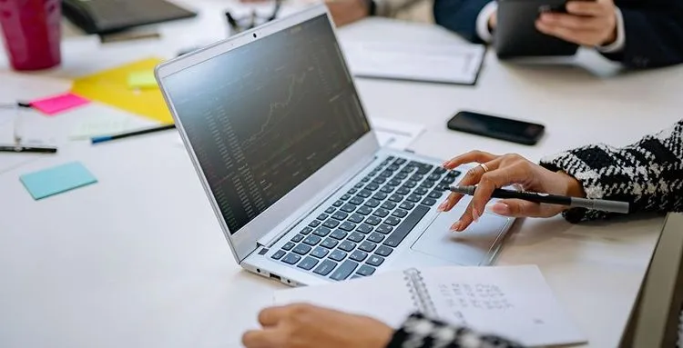 The Future of Financial Services: Integrating Fintech and Financial Wellness for Credit Unions header