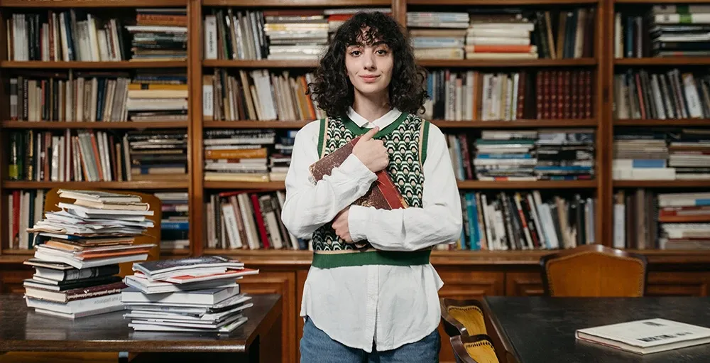 College Students Don’t Know Who to Turn to for Financial Advice – RIA Survey header