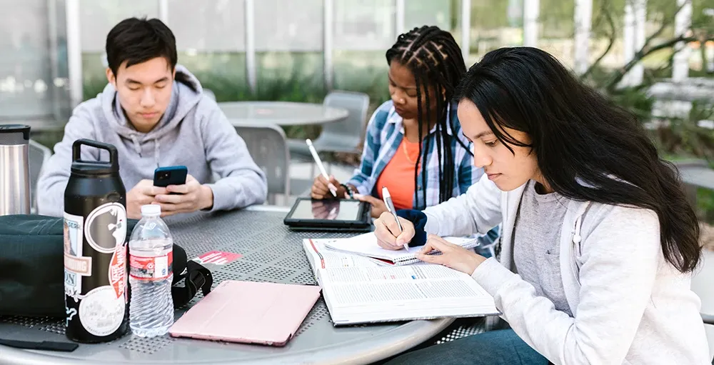 The Difference Between Good Financial Literacy Programs and Great Financial Literacy Programs header