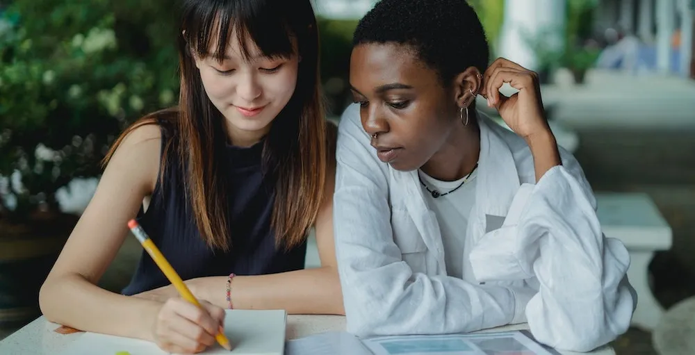 7 Essential Financial Wellness Tips for Incoming Students header