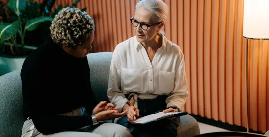 Choosing the Right Employee Financial Wellness Program: A Guide for Employers and HR Specialists header