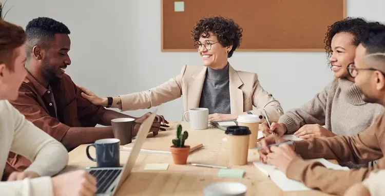 4 Financial Wellness Incentives That Attract and Retain Talent header