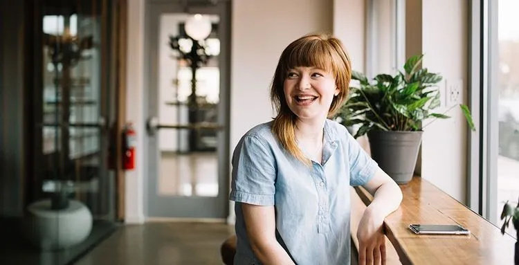 What One Important Skill Do Female Employees Lack That Widens the Male-Female Financial Wellness Gap? header