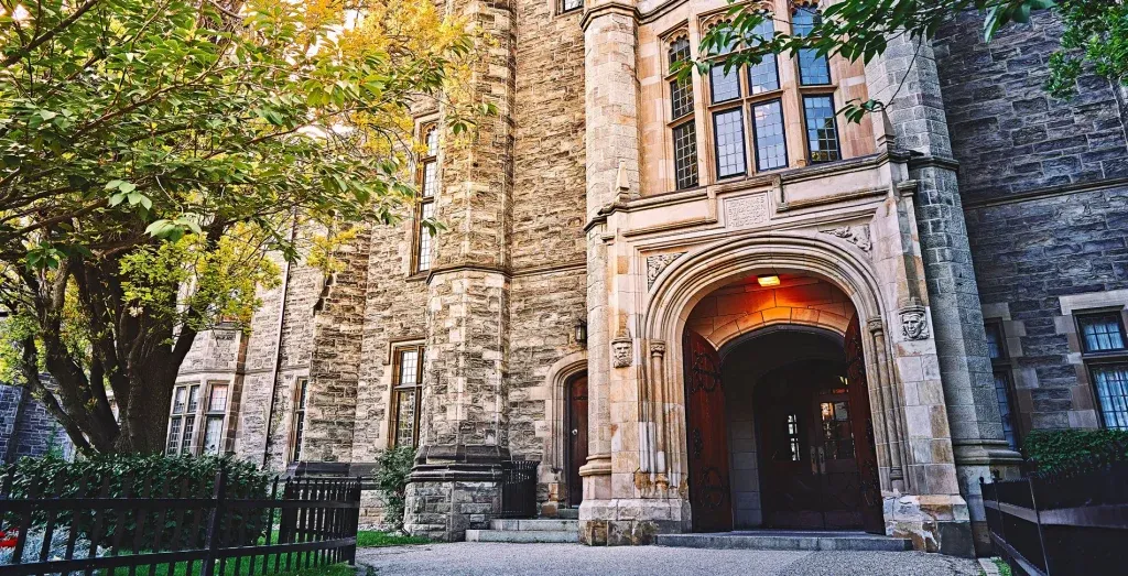 U.S. Financial Literacy and Education Commission Issues Key Financial Wellness Recommendations for Colleges header