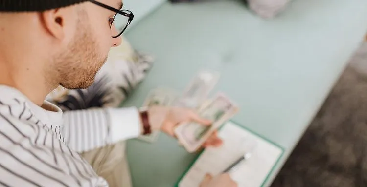 Reducing Employee Stress: How Emergency Savings Impacts Employee Financial Wellness [Case Study] header