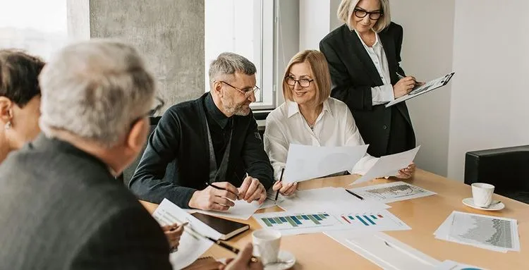 Leveraging Andex Charts: A Visual Guide to Financial Planning header