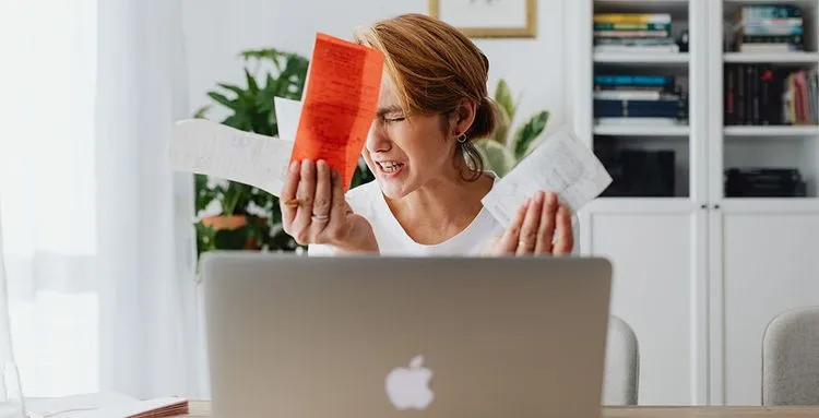 Interest Rates Have Your Employees Increasingly Worried About Debt header